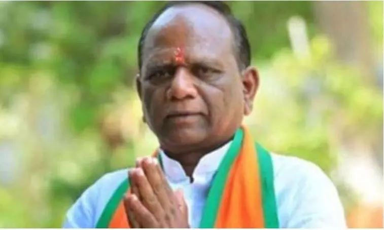 Gujarat BJP MP accuses party MLA of trying to bring AAP leader into party Gujarat BJP MP accuses party MLA of trying to bring AAP leader into party