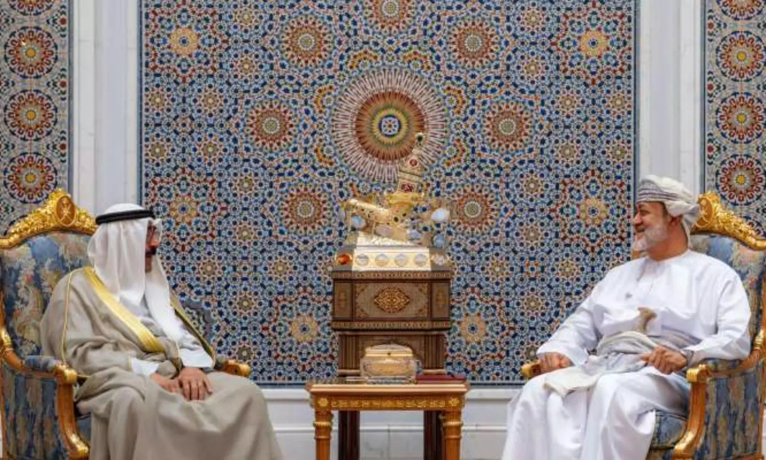 Oman, Kuwait leaders discuss expanding economic cooperation