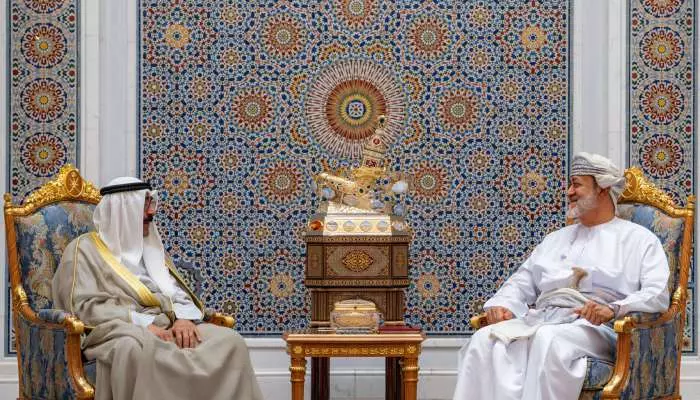 Oman, Kuwait leaders discuss expanding economic cooperation