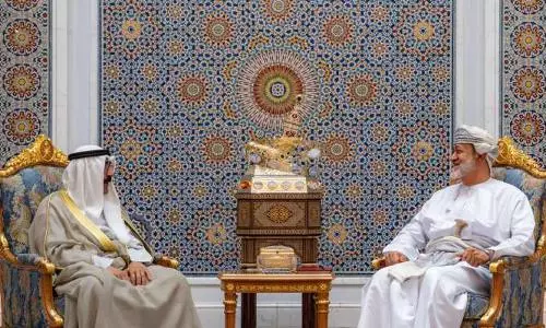 Oman, Kuwait leaders discuss expanding economic cooperation