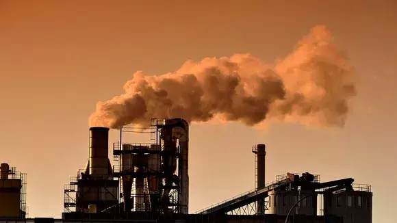 UN warns CO₂ levels hit record high, fueling extreme weather