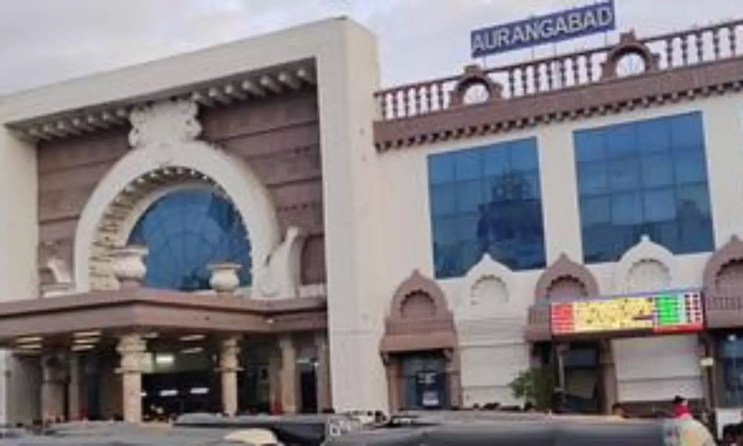 Govt renames Aurangabad railway station to Chhatrapati Sambhajinagar station