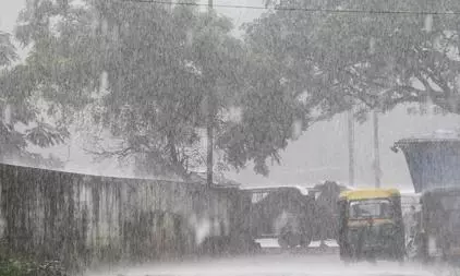 Heavy rain batters Kerala; orange alert in five districts, one dead