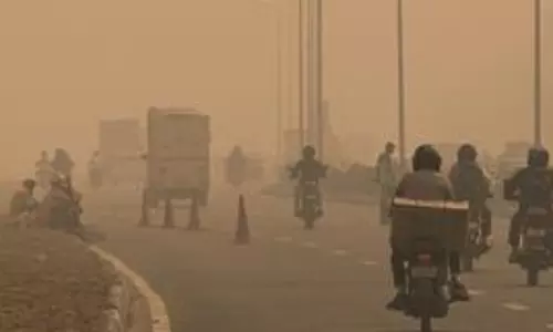 As air quality worsens after Diwali, Delhi plans artificial rain