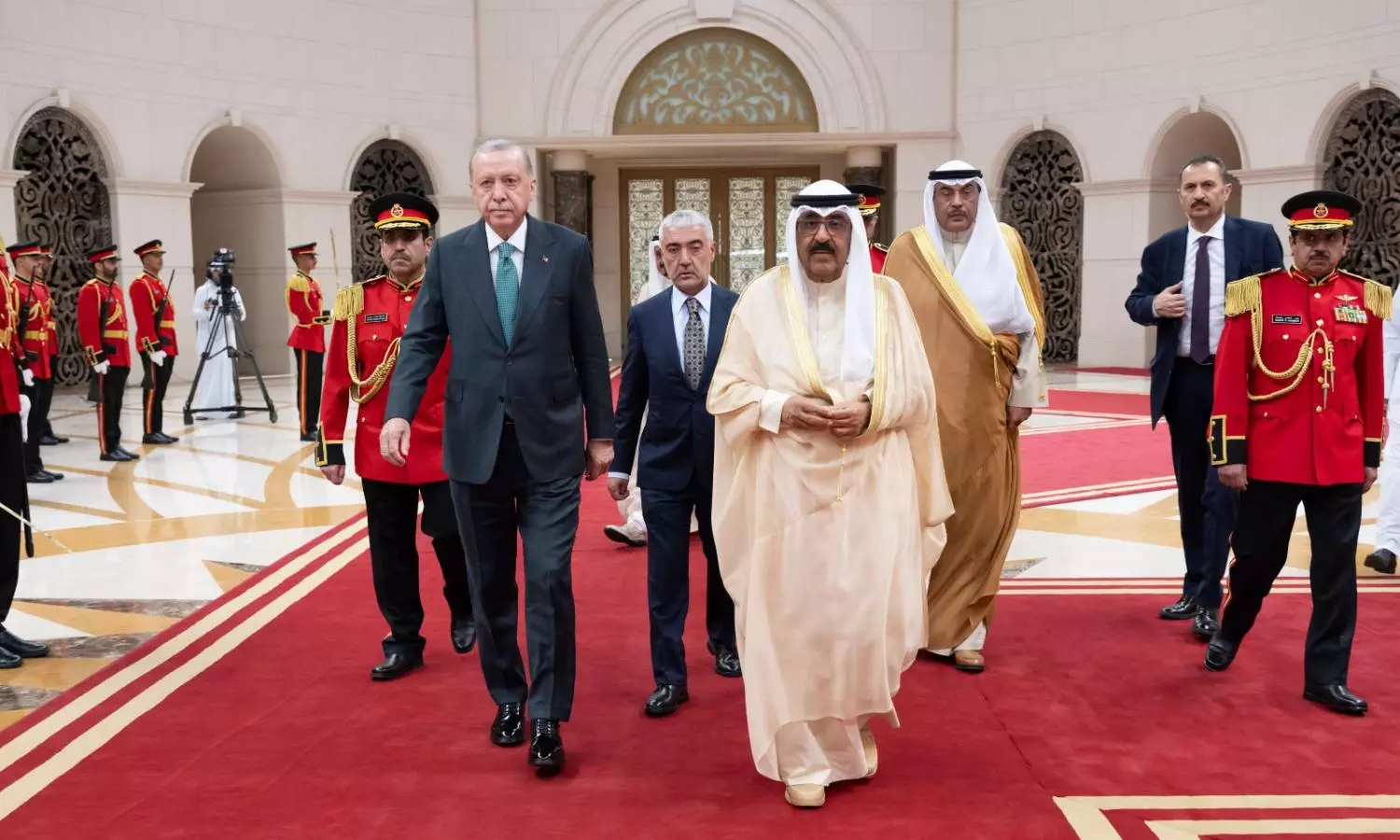 Kuwait, Turkiye hold official talks, sign key cooperation agreements