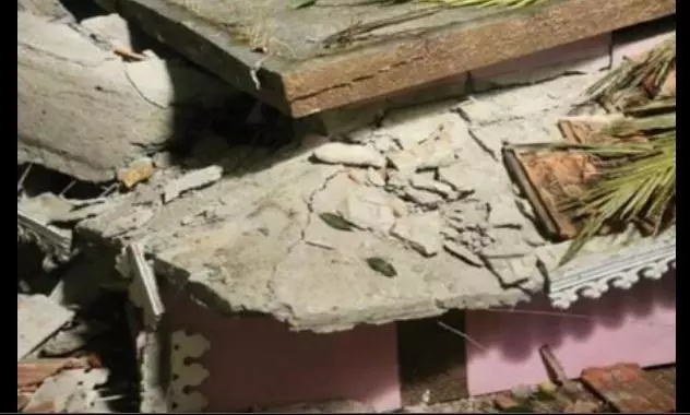 Man dies as landslide buries home in Keralas Adimali, wife rescued after 7-hour operation Man dies as landslide buries home in Keralas Adimali, wife rescued after 7-hour operation