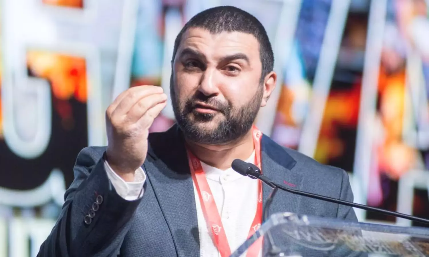 ‘Support terrorism’: US detains Muslim journlist for criticising Israel