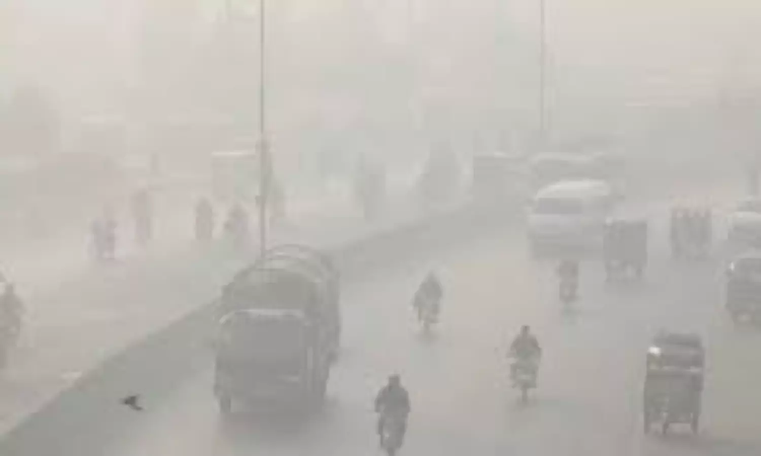 Lahore chokes on toxic smog, retains title of world’s most polluted city