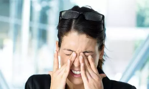 Delhi doctors report 50% surge in eye ailments as smog worsens post-Diwali