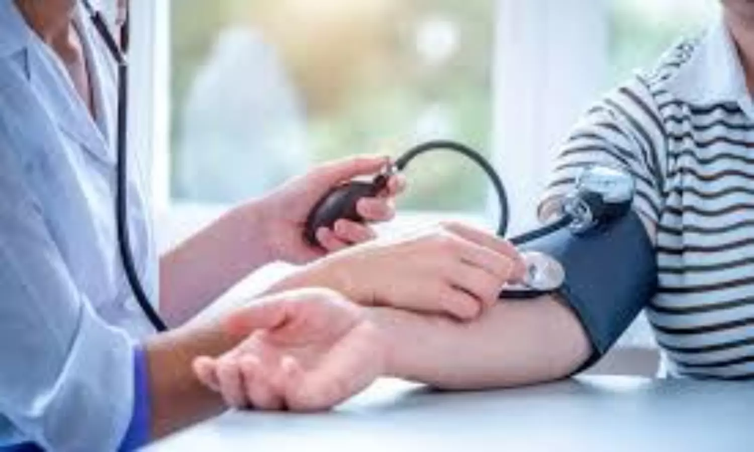Study links rapid blood pressure swings to early brain degeneration in older adults