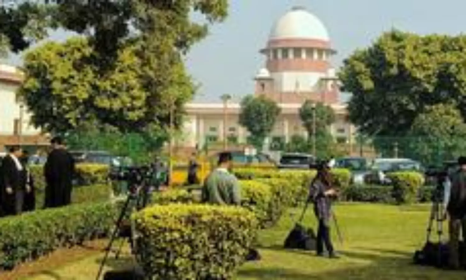 SC slams UP cop for defying orders, threatening SC and HC