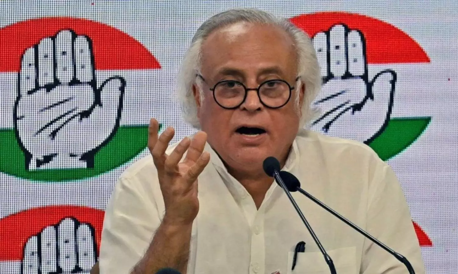 Congress calls Delhi’s cloud seeding drive a “cruel joke”, cites expert opposition