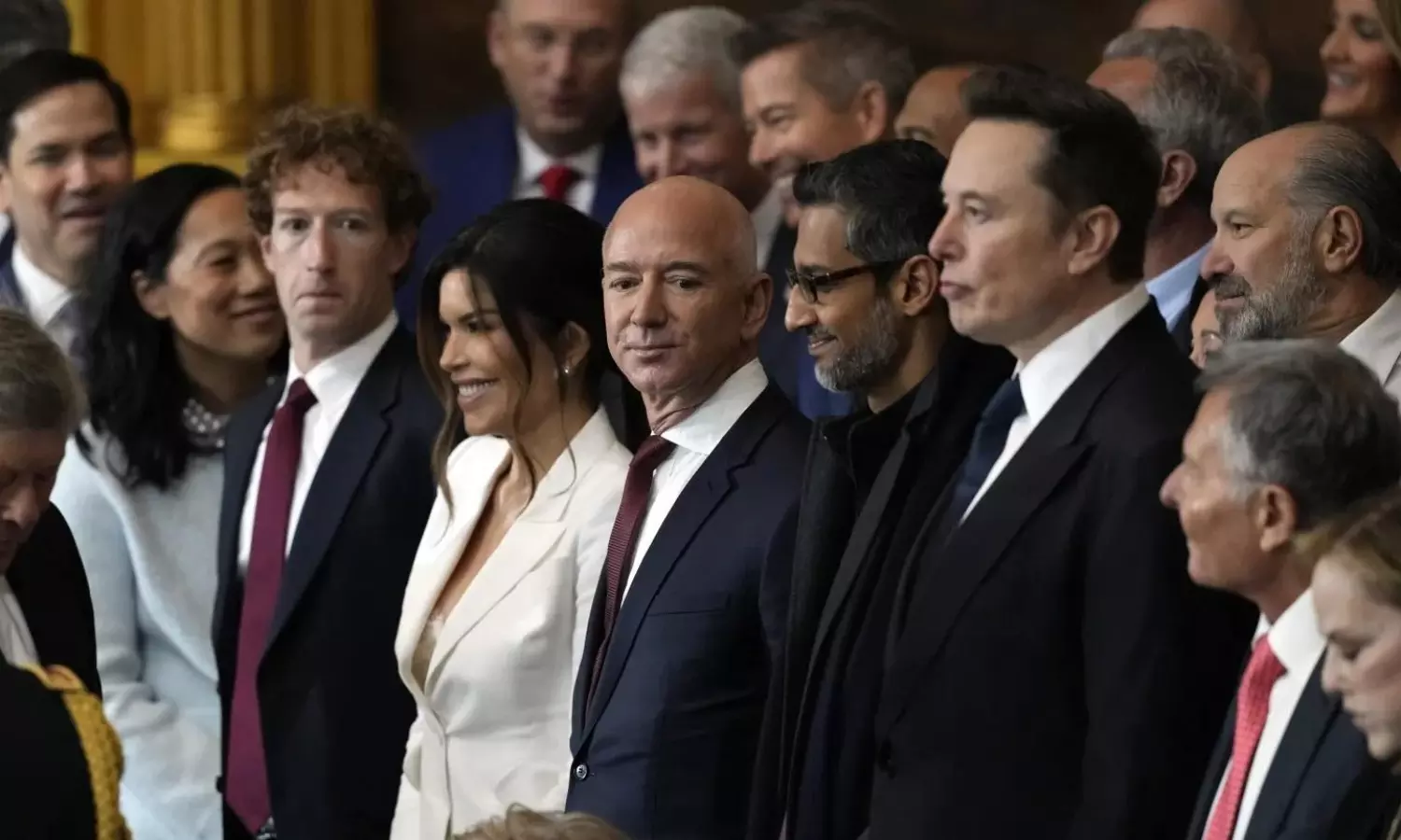 Top 10 US billionaires’ wealth soars by $698 billion in a year: Report