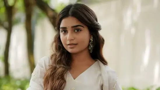 Gouri appeals to fans to avoid targeting journalist over inappropriate question