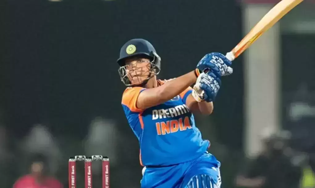 Bengal honours ICC WC winner Richa Ghosh, confers DSP post Bengal honours ICC WC winner Richa Ghosh, confers DSP post