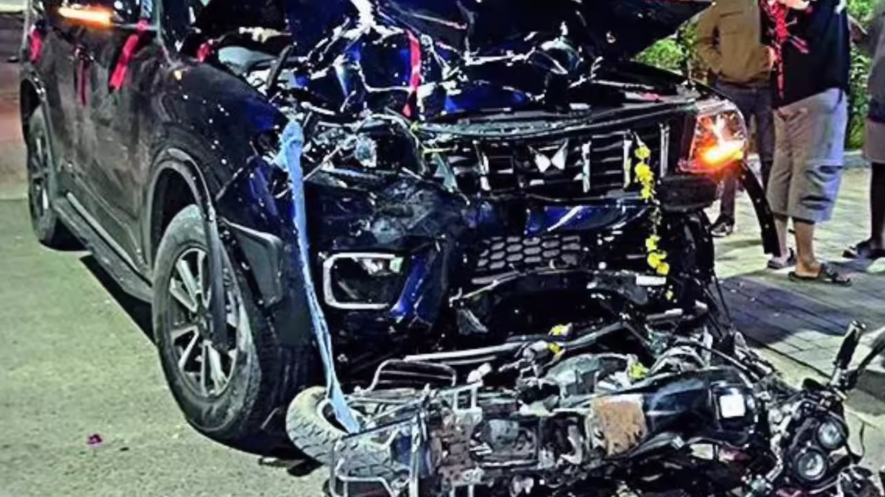 MP: Man killed, son loses both legs as cop rams SUV into bikes