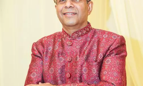 Amad Group Chairman Pambavasan Nair honored with Pravasi Bharatiya Excellence Award 2025 for humanitarian work
