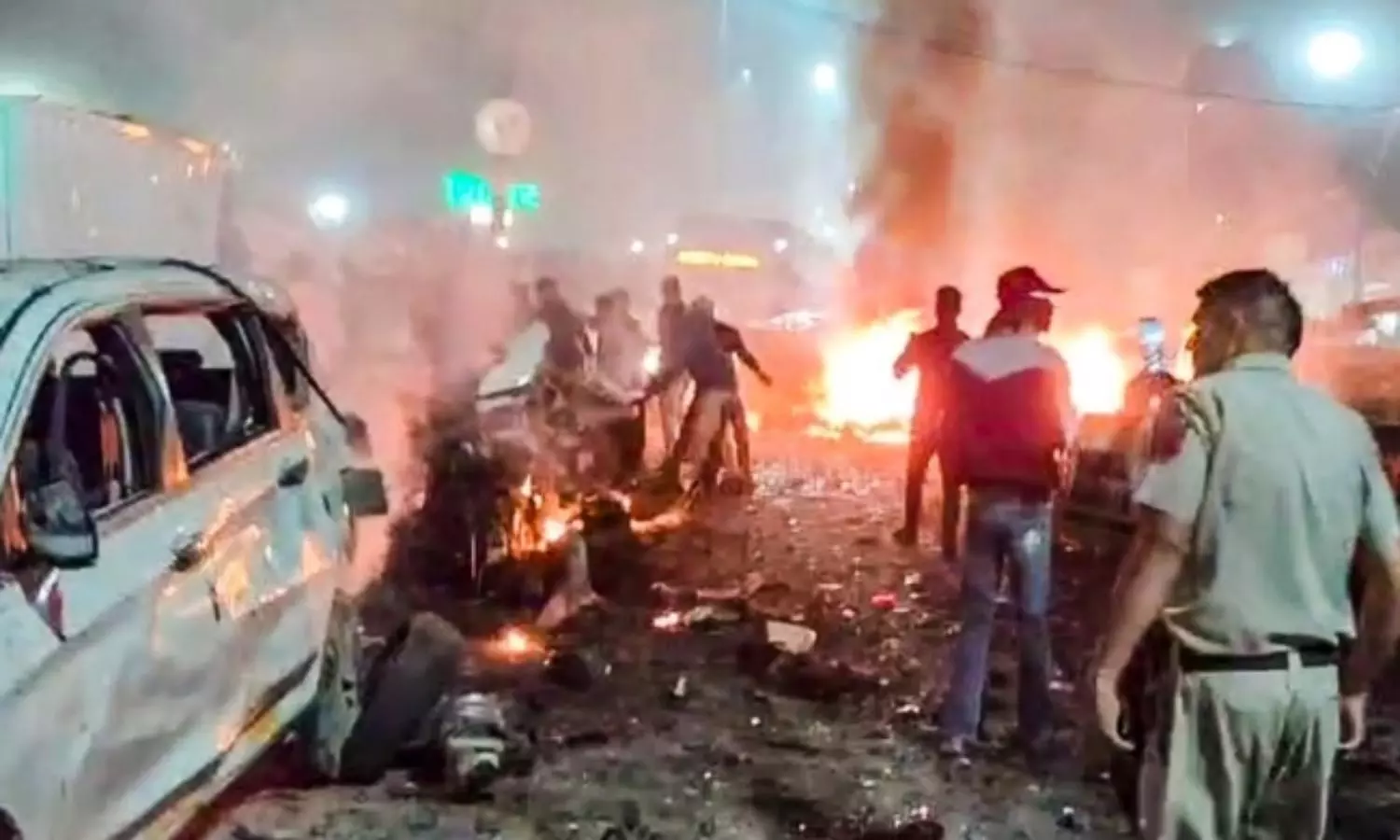 Delhi blast: 8 killed, several injured in car explosion near Red Fort