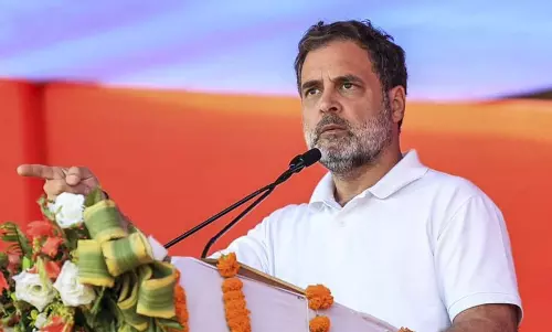 Rahul Gandhi slams government over detention of clean air protesters at India Gate