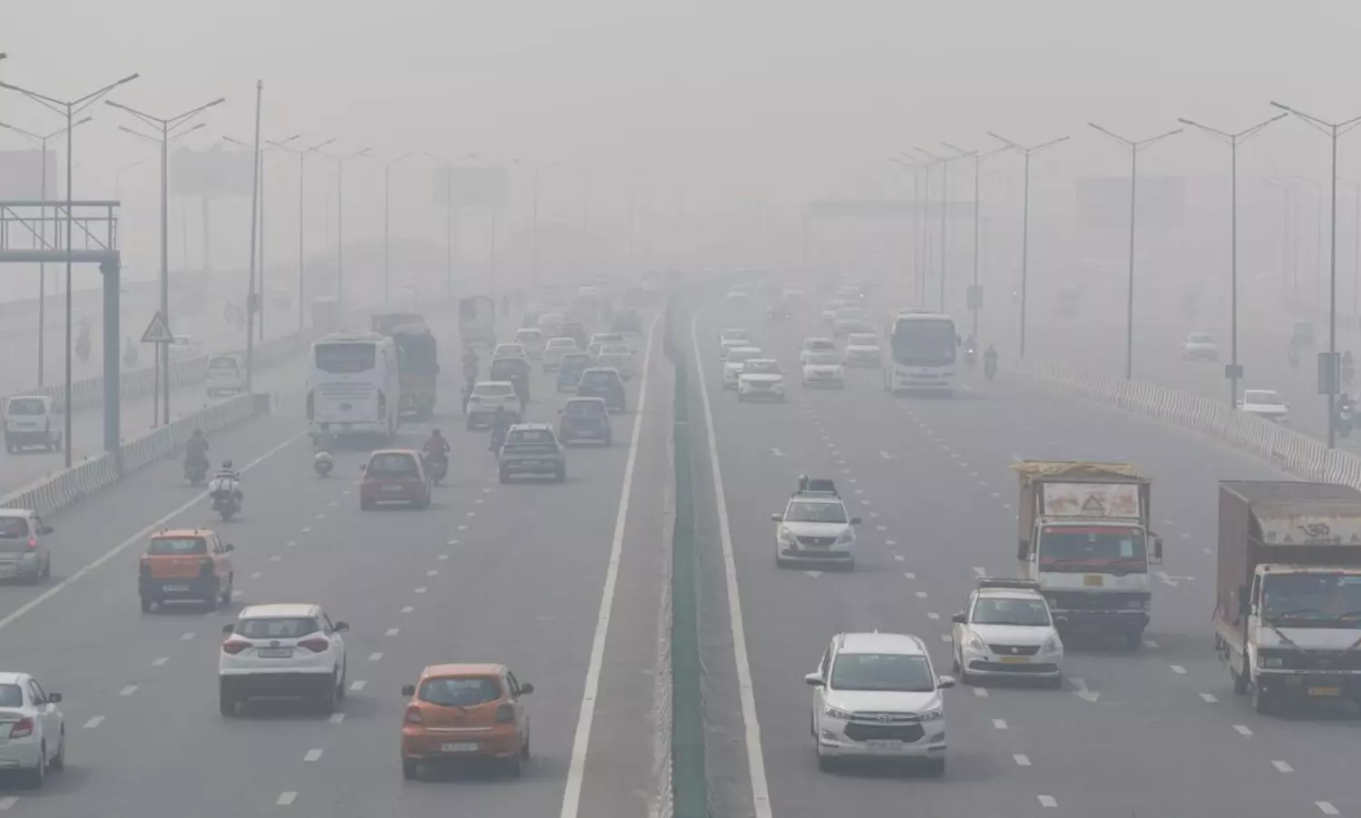 Delhi pollution: SC seeks reports from Punjab, Haryana on stubble burning