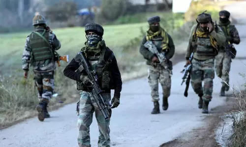 Father attempts suicide after son’s arrest in Kashmir: Mehbooba warns of further alienation Father attempts suicide after son’s arrest in Kashmir: Mehbooba warns of further alienation