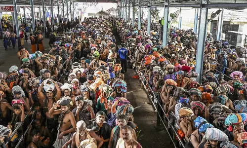 Woman collapses, dies in Sabarimala darshan queue amid massive rush Woman collapses, dies in Sabarimala darshan queue amid massive rush