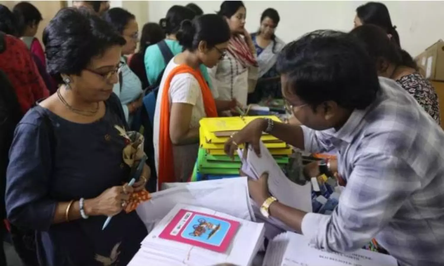 Over 60 BLOs booked in Noida, 3 suspended in Bahraich over negligence