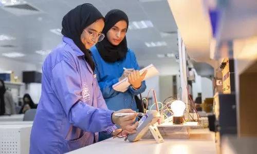 Oman to host first Arab Women Researchers Forum on November 30