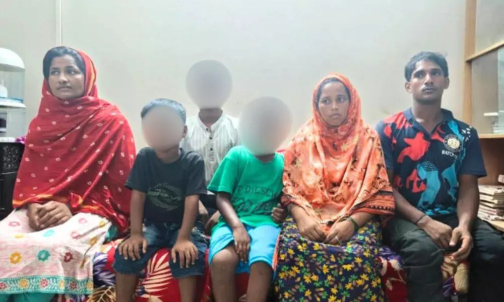 SC directs Centre to bring back six people, including pregnant woman, expelled to Bangladesh SC directs Centre to bring back six people, including pregnant woman, expelled to Bangladesh