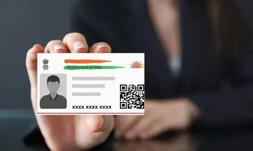 UP and Maharashtra bar use of Aadhaar as proof of birth