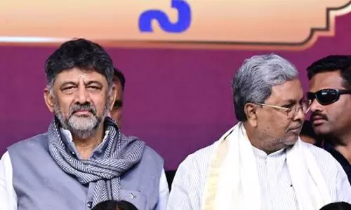 Karnataka caste groups, seers openly back CM and Dy CM amid Congress leadership tussle