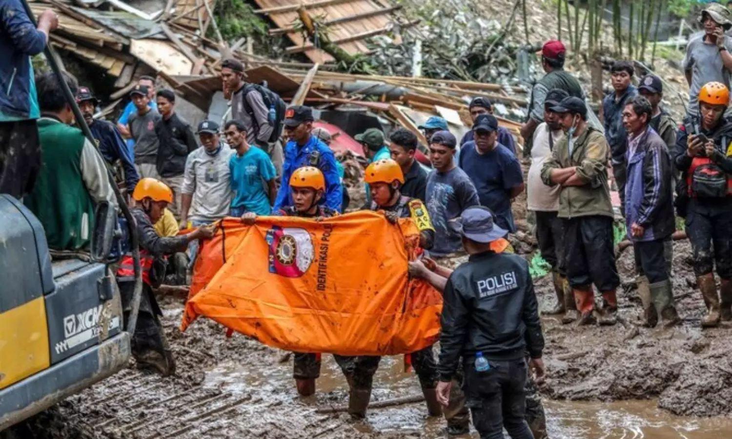 Rescue efforts continue as flash floods, landslides kill 279 in Indonesia