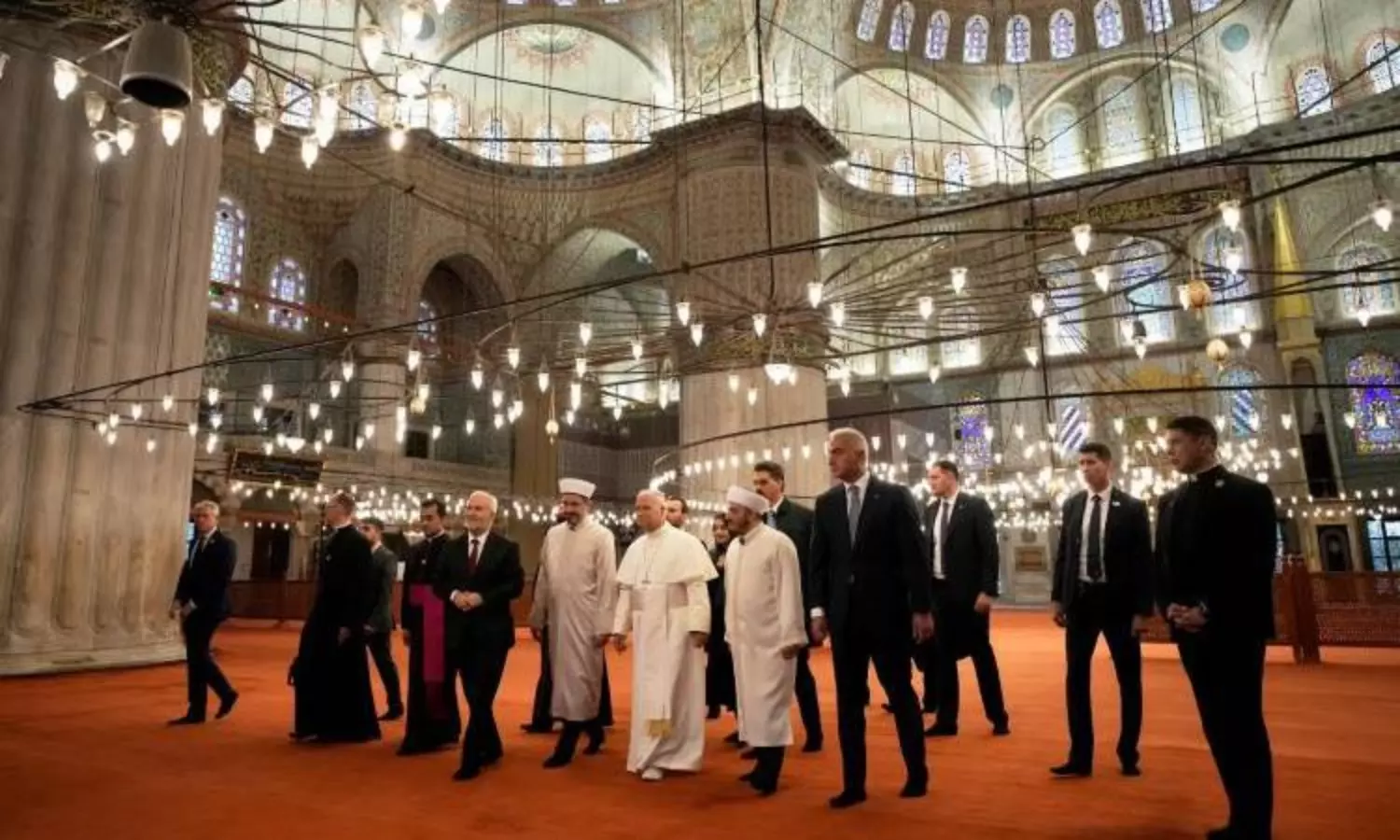 Pope Leo visits Istanbul’s Blue Mosque in Turkey