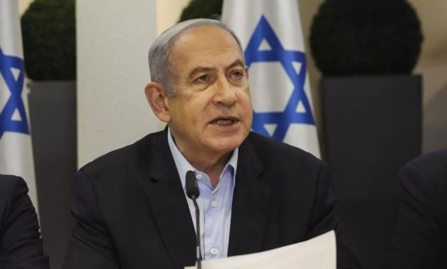 Netanyahu requests presidential pardon amid ongoing corruption trial