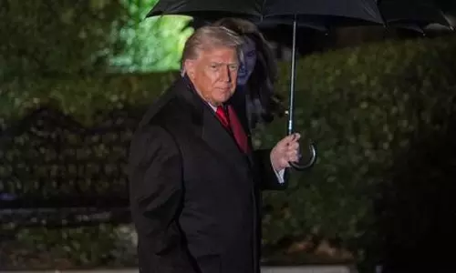 Trump shuts Venezuela airspace amid hints of land operation