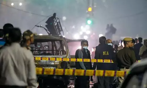 NIA raids eight sites in Kashmir in ‘white-collar’ terror probe linked to Red Fort blast NIA raids eight sites in Kashmir in ‘white-collar’ terror probe linked to Red Fort blast