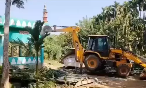 Assam eviction drive displaces over 1,500 Bengali Muslim families in Nagaon Assam eviction drive displaces over 1,500 Bengali Muslim families in Nagaon