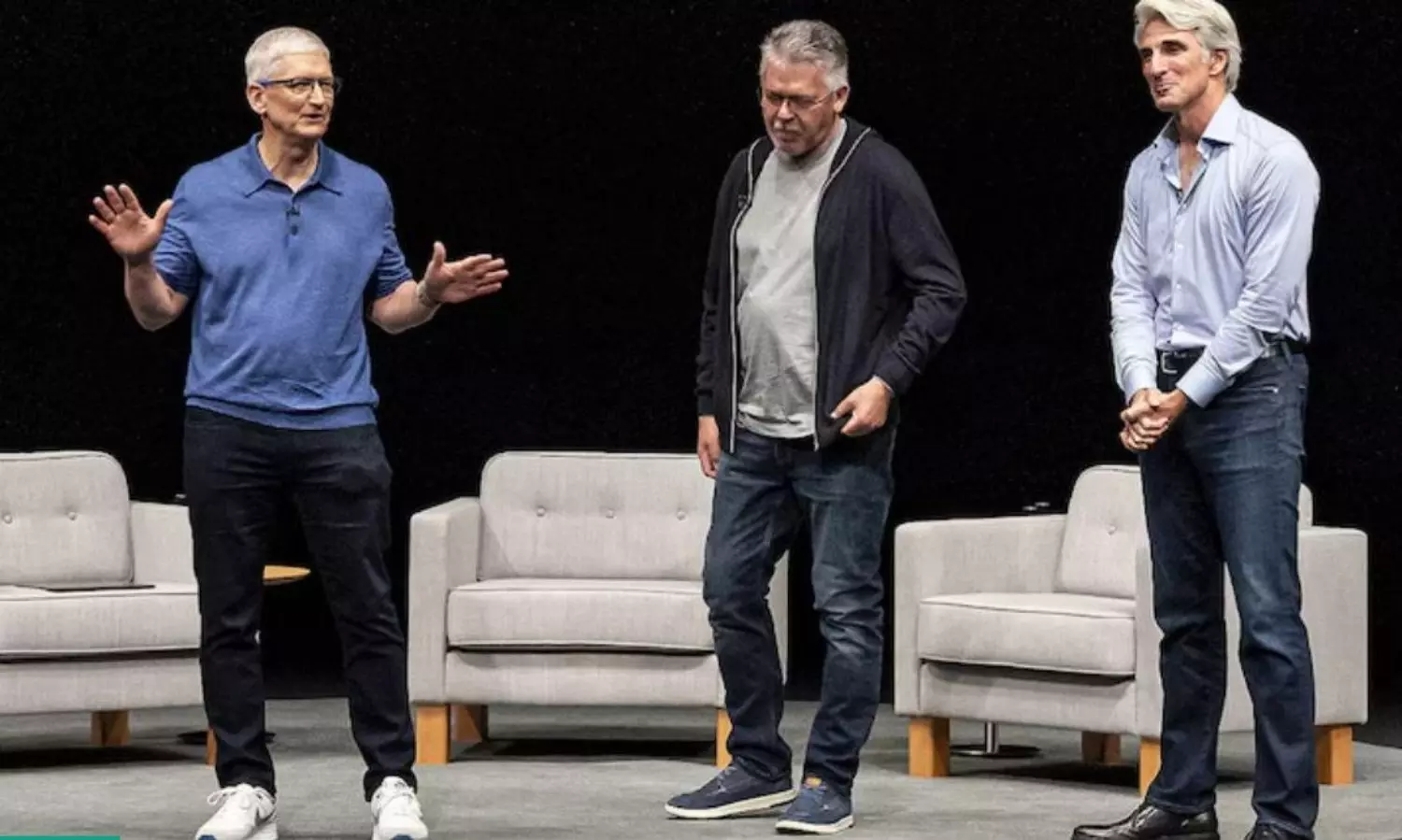 Apple’s AI chief steps down amid pressure to catch up