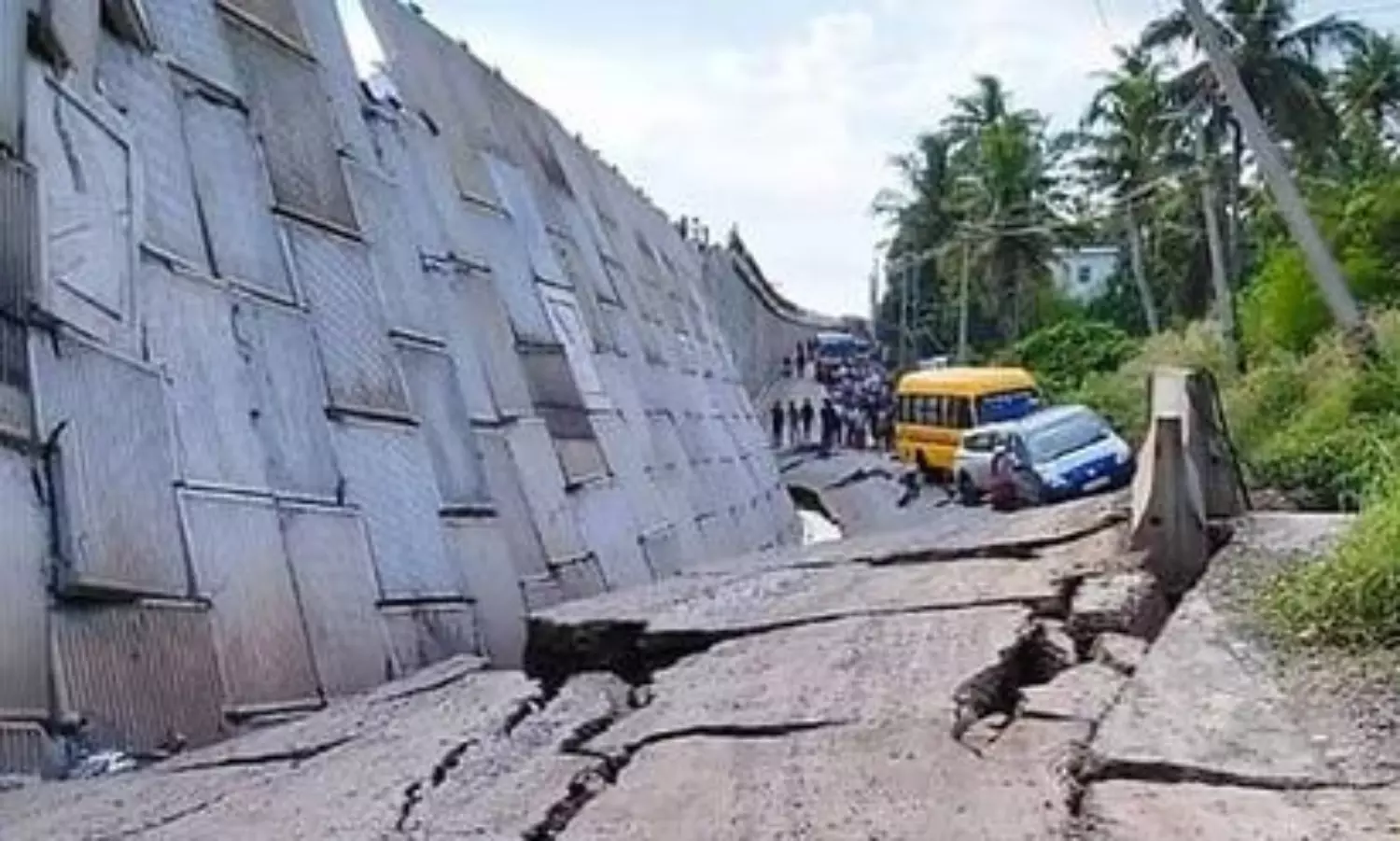 Probe begins into Kollam NH-66 flyover cave-in