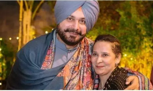 ‘One who gives 500 crores becomes Chief Minister’: Navjot Singh Sidhus Wife ‘One who gives 500 crores becomes Chief Minister’: Navjot Singh Sidhus Wife