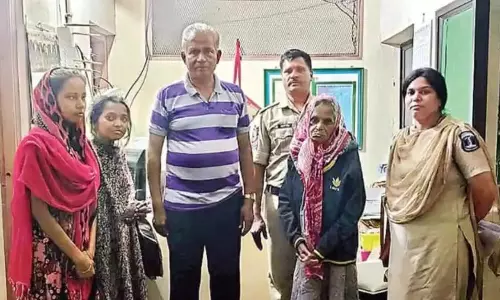 Hyderabad family keeps body at home for three days due to lack of money for funeral