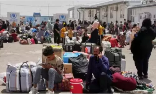 Over 1500 Afghan refugees forcibly deported from Pakistan, Iran in single day Over 1500 Afghan refugees forcibly deported from Pakistan, Iran in single day