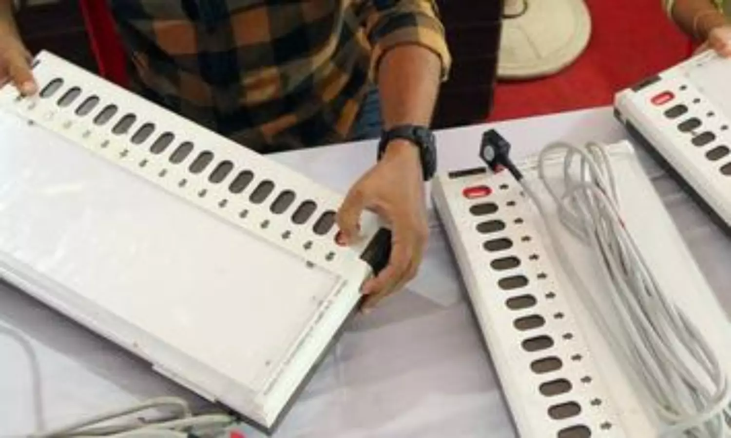 Strong turnout marks first phase of Kerala local body polls