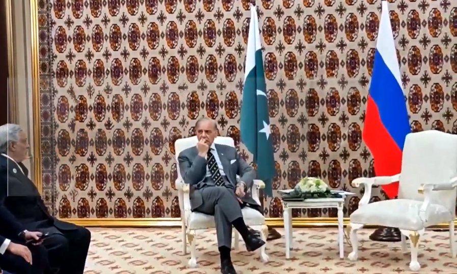 Pakistani PM Shehbaz Sharif gatecrashes Putin-Erdogan talks after 40-minute wait