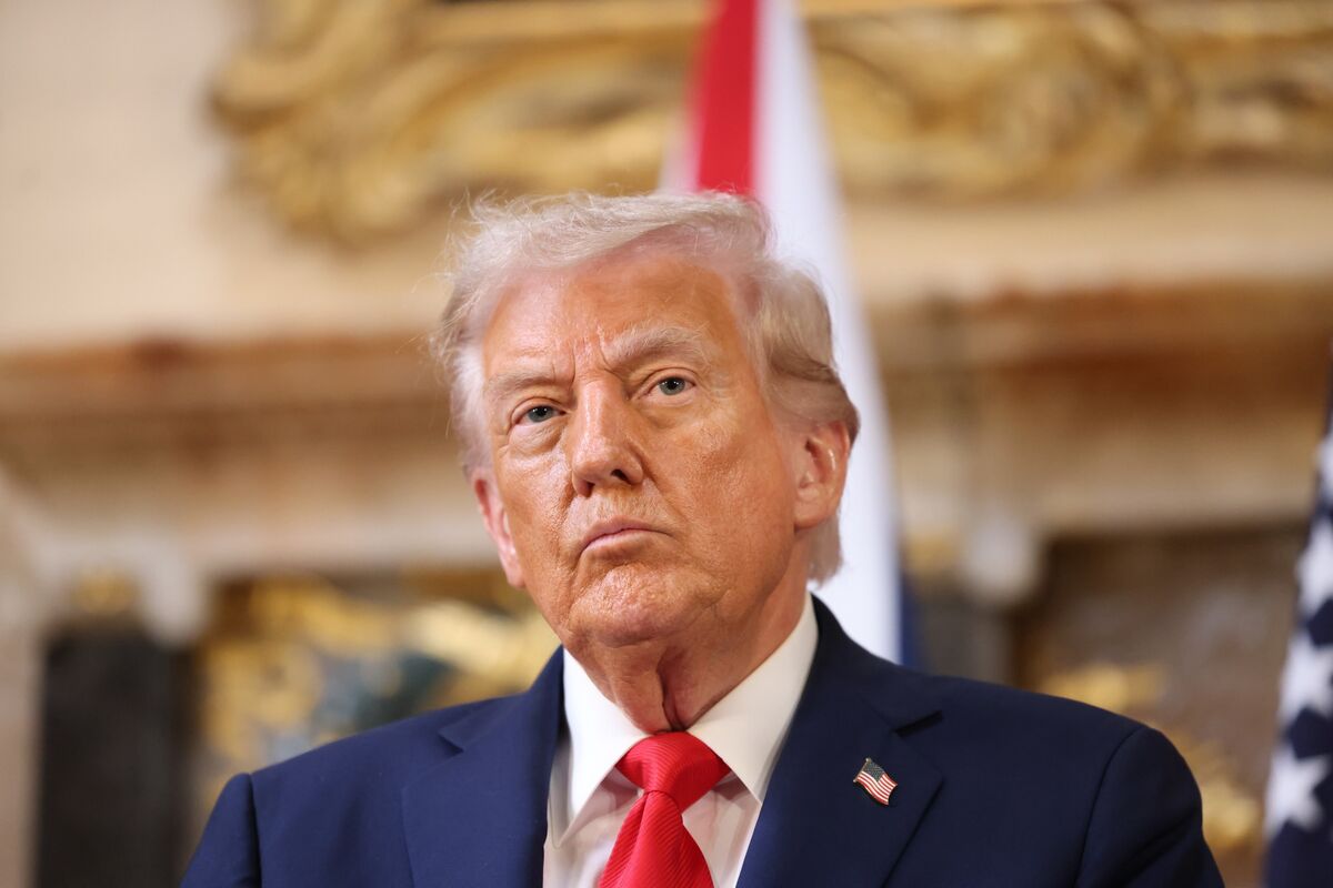 20 US states sue Donald Trump over $100,000 H-1B visa fee