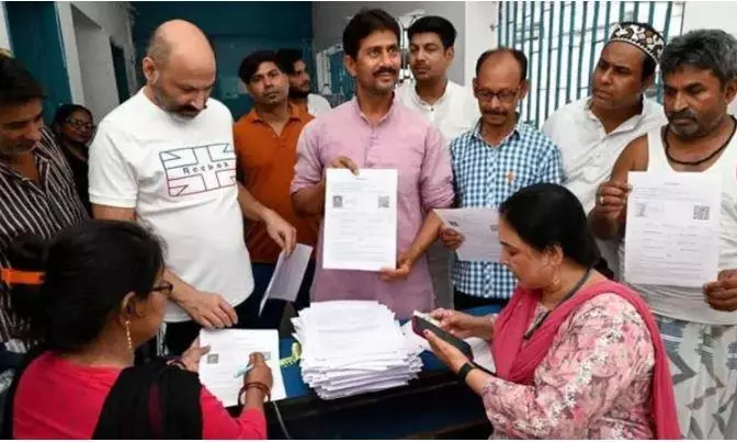 Two die by suicide in Bengals Malda amid alleged fear over SIR process Two die by suicide in Bengals Malda amid alleged fear over SIR process