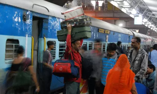 Passengers must pay for extra luggage on trains: Railway Minister