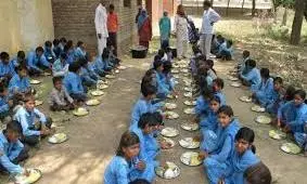 mid day meal at school mid day meal at school