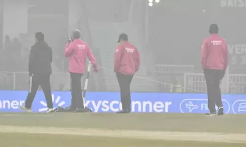 Lucknow T20I abandoned due to fog, angering fans who blame poor BCCI scheduling Lucknow T20I abandoned due to fog, angering fans who blame poor BCCI scheduling
