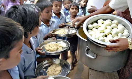 No need to worry about egg consumption: Karnataka Health Minister over ‘antibiotics use’ No need to worry about egg consumption: Karnataka Health Minister over ‘antibiotics use’